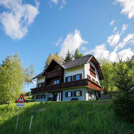 In Mooswald In Carinthia With Pool *